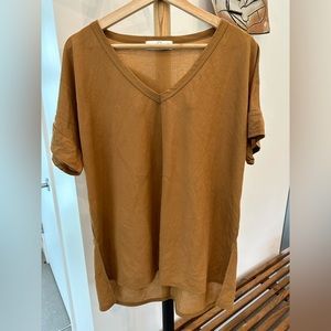 Carly Jean tshirt/blouse